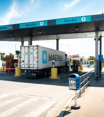 WhatsApp Image 2025-12-26 at 09.24.44 (1)