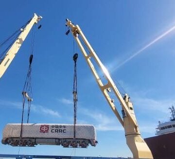 locomotoras-chinas-puerto-buenos-aires-e1772468210873