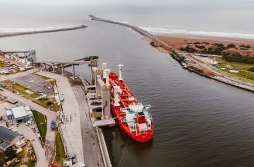 santiago-i-de-marflet-en-puerto-quequen-420x236