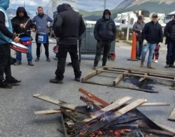 trabajadores-820x360